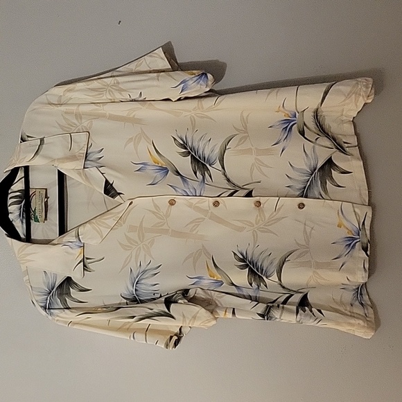 Paradise Found Tops - Vintage Paradise Found Shirt Size Large